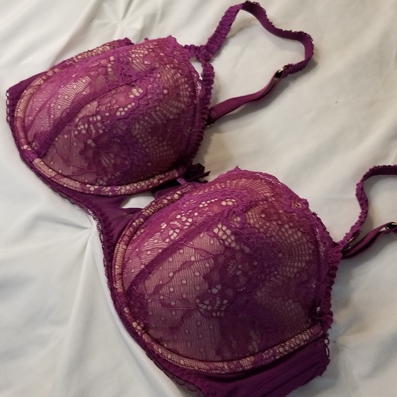 Laced Bra - Picture 1 of 2